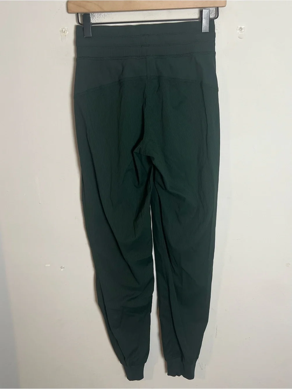 LULULEMON- Dance Studio Mid-Rise Jogger Full Length Rainforest Green Size 2